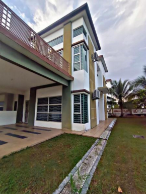 KLIA Airport Homestay 9